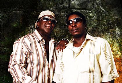 Chaka Demus & Pliers She Don't Let No album cover